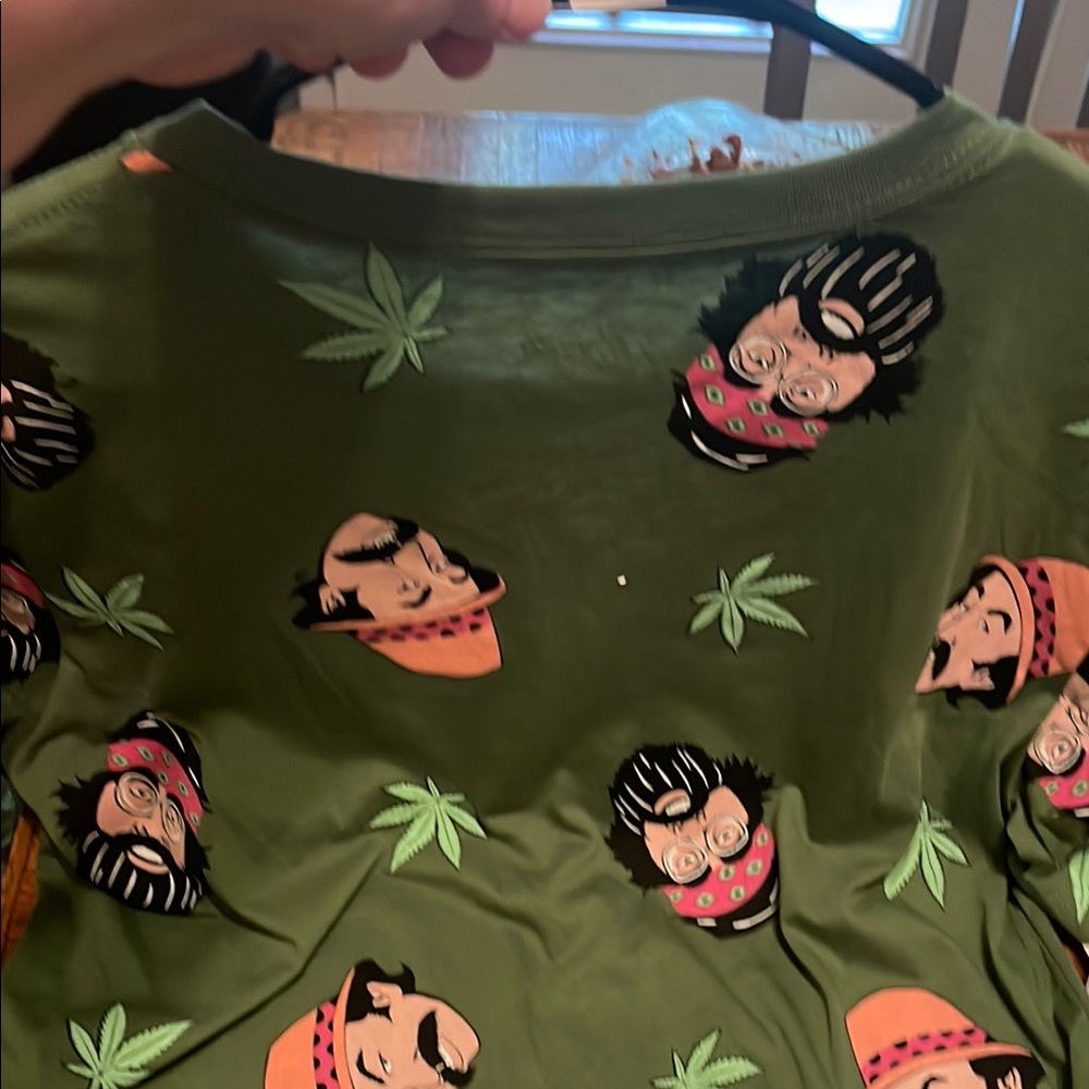 Cheech and Chong Graphic T-Shirt with Faces and Leaves - Picture 4 of 4